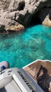 Your perfect escape: a luxury yacht, crystal waters, and a hidden wonder bathed in emerald light.✨🇮🇹
#luxuryyacht #luxuryyachtcharter #privateboattour #noleggiobarca #exclusiveescape #luxurylifestyle #luxuryexperience #seaescape #yachtlife #dreamescape
#amalficoast #costieraamalfitana #amalfi #positano #capri #southitaly #campania #italy #italia